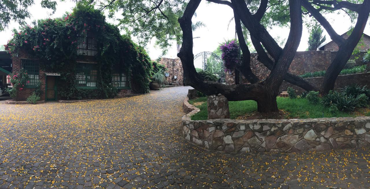 Rain Forest Boutique Camp Krugersdorp Exterior photo